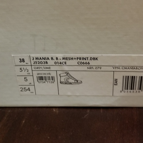 Geox size 38 5.5 boys high top sneakers - Picture 2 of 2